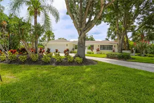 2901 Crayton Rd, Naples, FL 34103 - Photo 7
