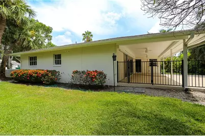 2901 Crayton Rd, Naples, FL 34103 - Photo 23
