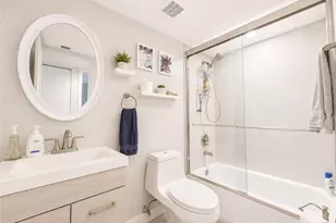 216 Bobolink Way, Naples, FL 34105 - Photo 17