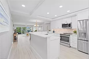 10684 Gulf Shore Dr, Naples, FL 34108 - Photo 5
