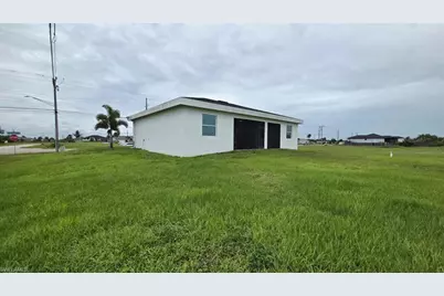 330 El Dorado Blvd N, Cape Coral, FL 33993 - Photo 3