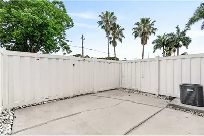 3610 Pine Oak Cir #106, Fort Myers, FL 33916 - Photo 19