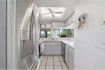 5625 Trailwinds Dr #411, Fort Myers, FL 33907 - Photo 7