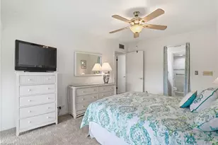 5625 Trailwinds Dr, Fort Myers, FL 33907 - Photo 9