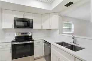 3150 Binnacle Dr, Naples, FL 34103 - Photo 11