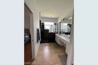 11170 Lakeland Cir, Fort Myers, FL 33913 - Photo 7