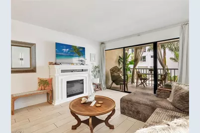 260 Southbay Dr #107, Naples, FL 34108 - Photo 9