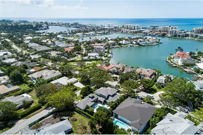 3170 Crayton Rd, Naples, FL 34103 - Photo 35