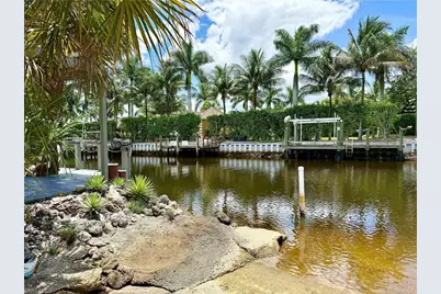 133 Redwood Ln, Naples, FL 34114 - Photo 47