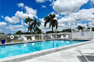 133 Redwood Ln, Naples, FL 34114 - Photo 41