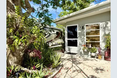 133 Redwood Ln, Naples, FL 34114 - Photo 13