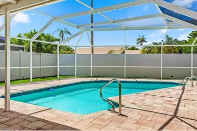 1268 Jardin Dr, Naples, FL 34104 - Photo 27