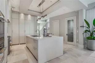 32 6th St S, Naples, FL 34102 - Photo 11