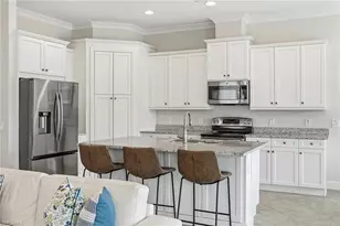 6561 Dominica Dr, Naples, FL 34113 - Photo 9