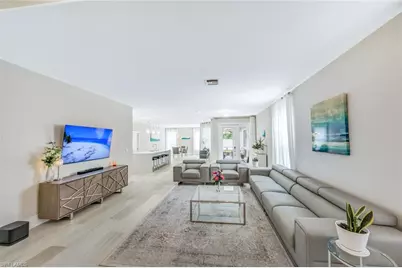 8260 Laurel Lakes Blvd, Naples, FL 34119 - Photo 5