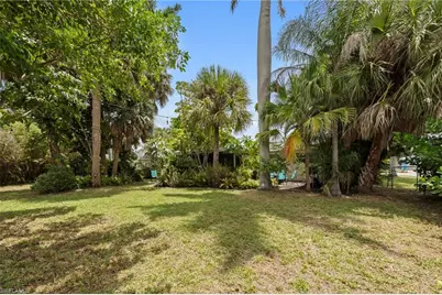 5046 Northampton Dr, Fort Myers, FL 33919 - Photo 39