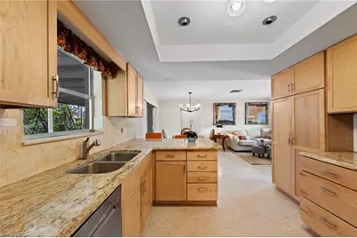 5046 Northampton Dr, Fort Myers, FL 33919 - Photo 13