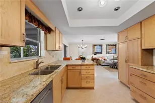 5046 Northampton Dr, Fort Myers, FL 33919 - Photo 13