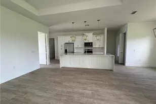 1421 NE 17th Ave, Cape Coral, FL 33909 - Photo 3