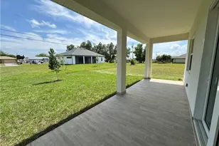 1421 NE 17th Ave, Cape Coral, FL 33909 - Photo 17