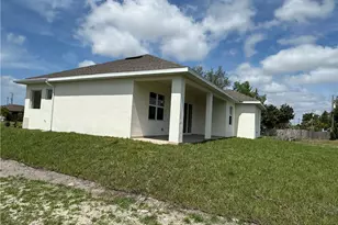 1421 NE 17th Ave, Cape Coral, FL 33909 - Photo 21