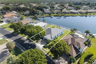 2628 White Cedar Ln, Naples, FL 34109 - Photo 5