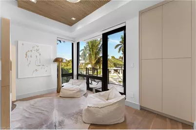 1100 Sandpiper St, Naples, FL 34102 - Photo 9