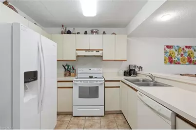 132 Santa Clara Dr #10, Naples, FL 34104 - Photo 11