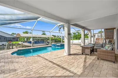 320 Madison Ct, Fort Myers Beach, FL 33931 - Photo 5
