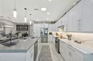715 102nd Ave N, Naples, FL 34108 - Photo 3
