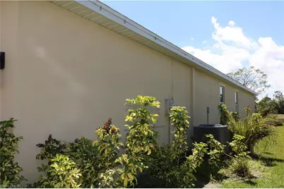 8804 Swell Brooks Ct, North Fort Myers, FL 33917 - Photo 19