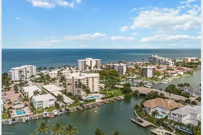 2150 Gulf Shore Blvd N #411, Naples, FL 34102 - Photo 25
