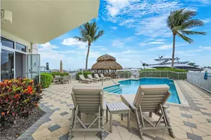 891 10th St S, Naples, FL 34102 - Photo 17