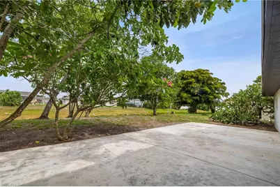 212 Jayview Ave, Lehigh Acres, FL 33936 - Photo 37