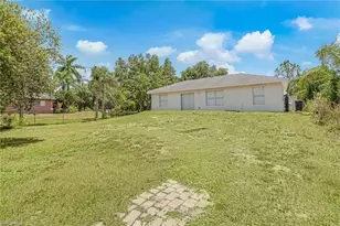 2921 2nd Ave SE, Naples, FL 34117 - Photo 9