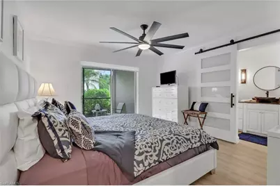 788 Park Shore Dr #E14, Naples, FL 34103 - Photo 11