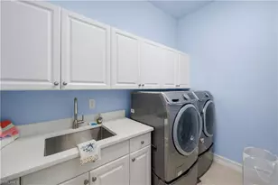 9002 Shenendoah Cir, Naples, FL 34113 - Photo 27