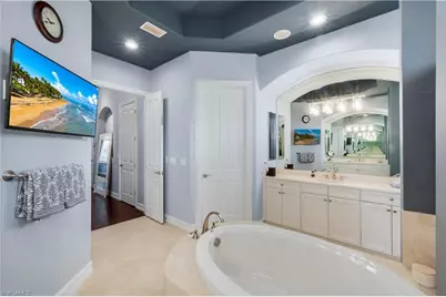 9002 Shenendoah Cir, Naples, FL 34113 - Photo 19