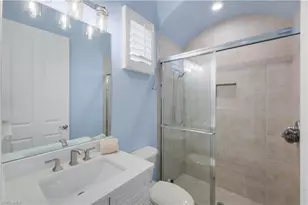 9002 Shenendoah Cir, Naples, FL 34113 - Photo 23