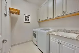 13322 Silktail Dr, Naples, FL 34109 - Photo 17