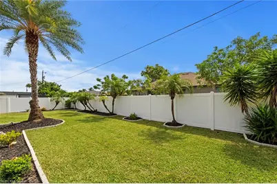 3923 SW 1st Ave, Cape Coral, FL 33914 - Photo 27