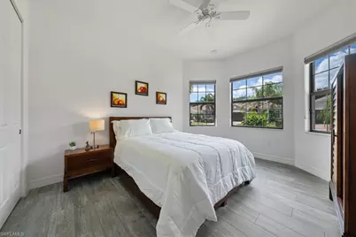 3264 Pacific Dr, Naples, FL 34119 - Photo 9