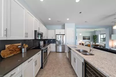 3264 Pacific Dr, Naples, FL 34119 - Photo 21