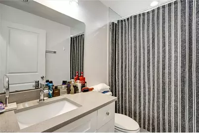 1317 NE 4th Pl, Cape Coral, FL 33909 - Photo 15