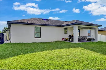 1317 NE 4th Pl, Cape Coral, FL 33909 - Photo 25