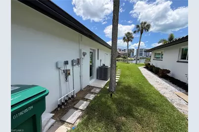 432 Oak Ave, Naples, FL 34108 - Photo 19