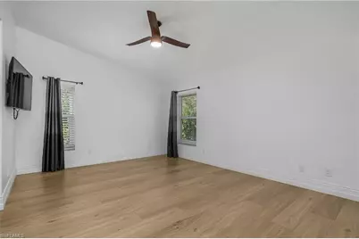 401 Countryside Dr, Naples, FL 34104 - Photo 21