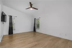 401 Countryside Dr, Naples, FL 34104 - Photo 21