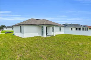 1032 Cavanagh Ave, Lehigh Acres, FL 33971 - Photo 7