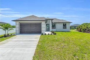 1032 Cavanagh Ave, Lehigh Acres, FL 33971 - Photo 3